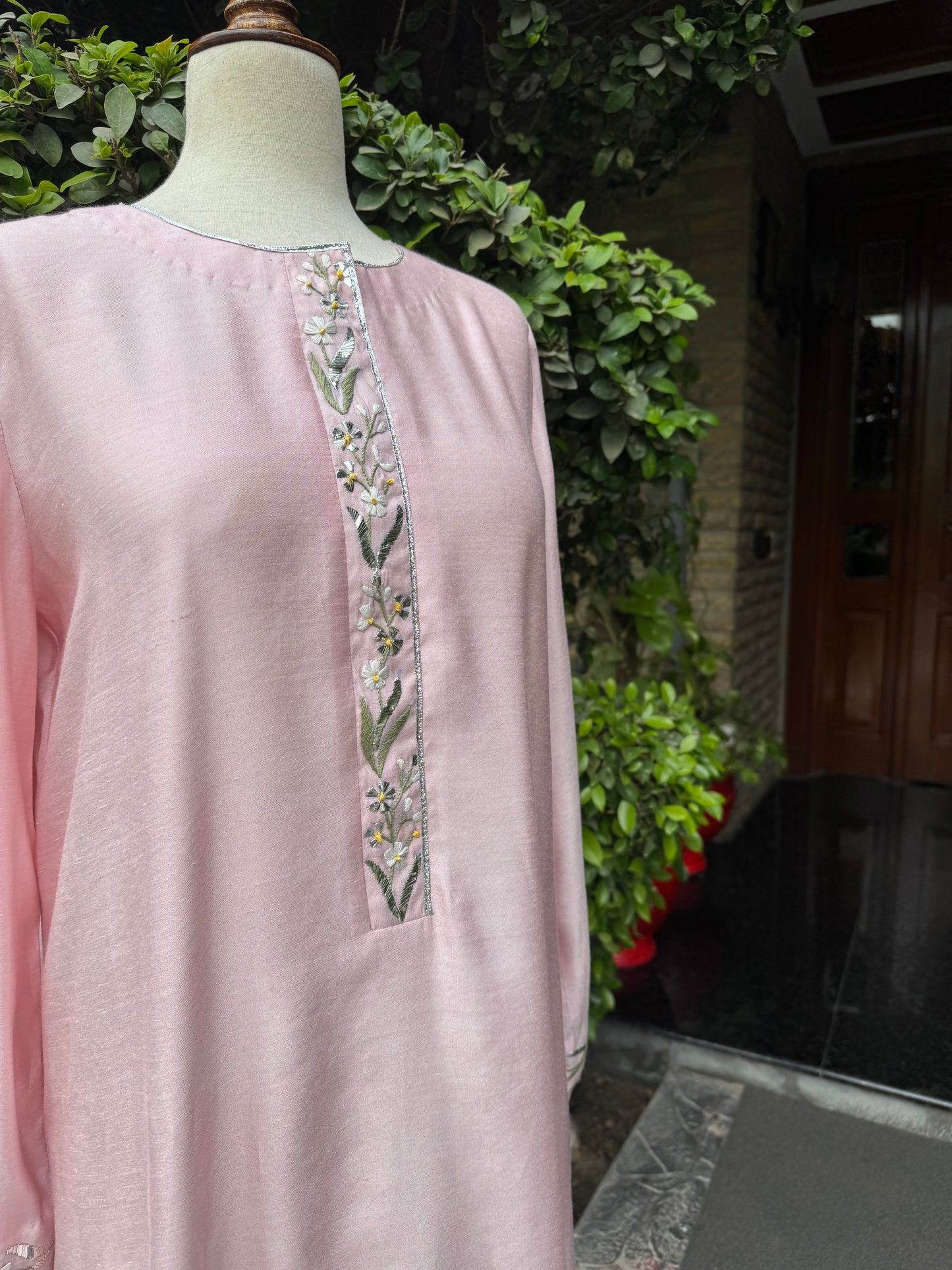 Pareesa Kurta (L25-CS-15)