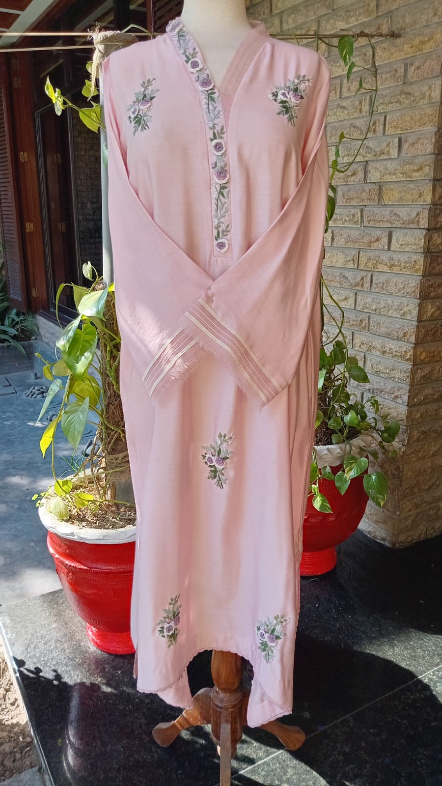 Rosaire Kurta
